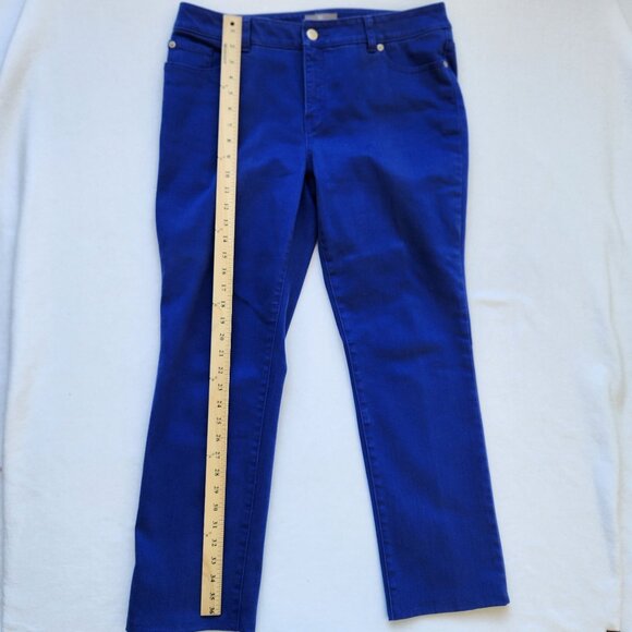 Chicos So Slimming Blue Mid-Rise Straight Leg Jeans Casual Pretty 1.5 Short - Picture 9 of 10